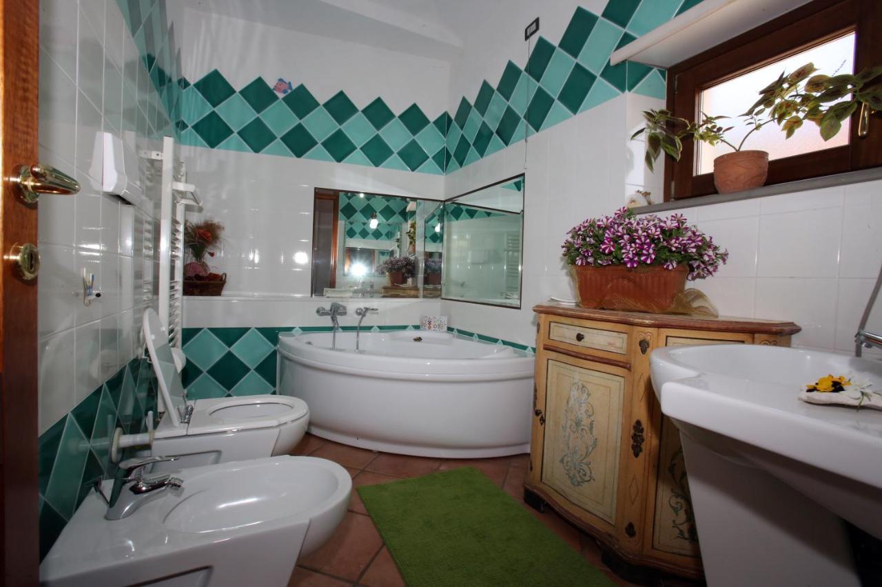 B&B Su Biancu - Sardinian Experience Urzulei Esterno foto