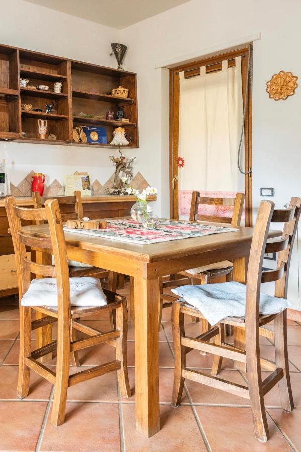 B&B Su Biancu - Sardinian Experience Urzulei Esterno foto